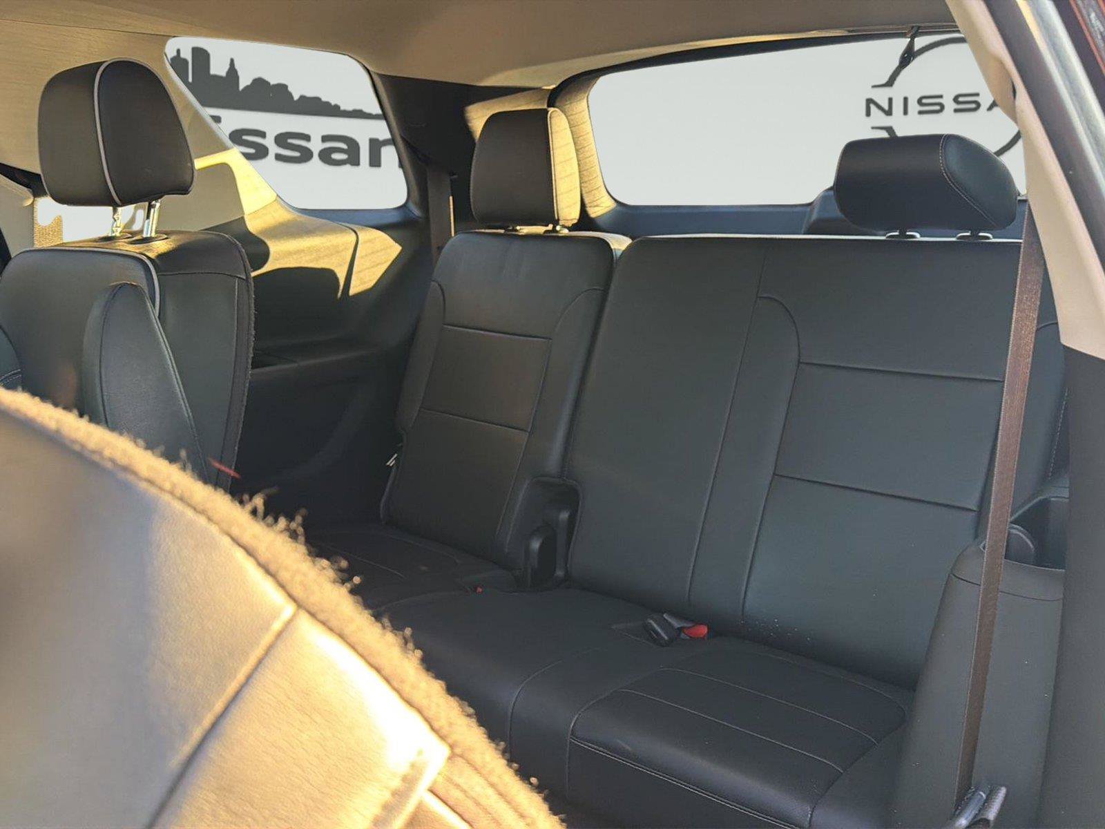 Used 2021 Chevrolet Traverse High Country AWD/4WD image 35