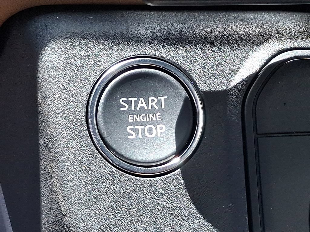 New 2026 Land Rover Defender 130 V8 AWD/4WD image 12