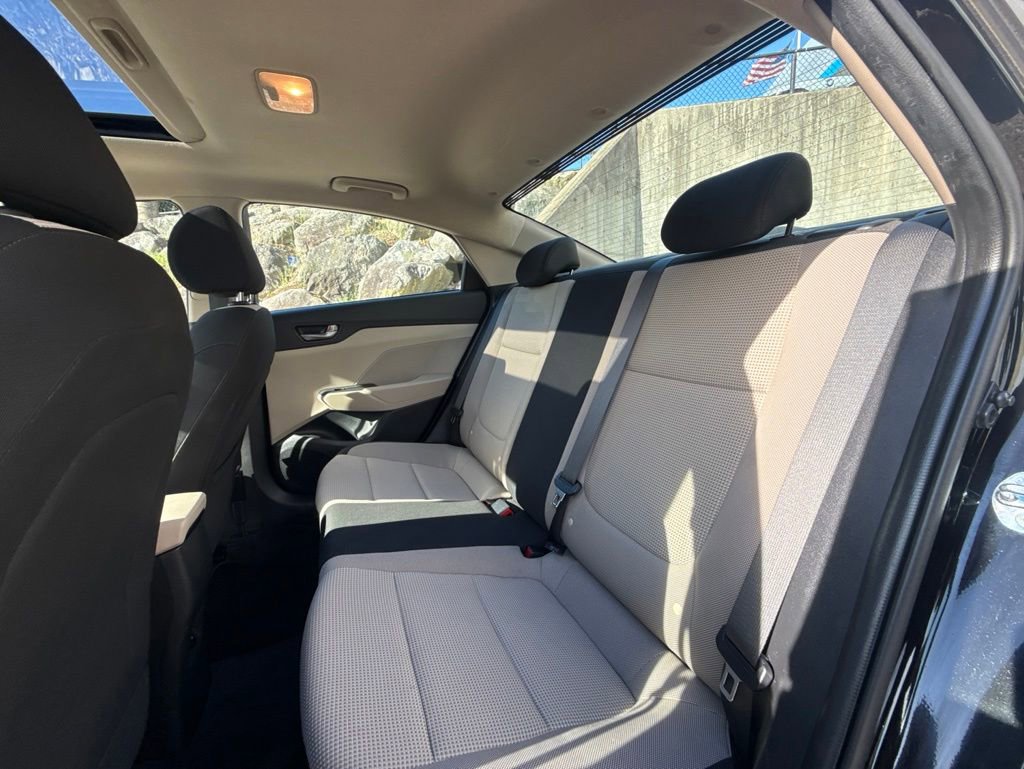 Used 2021 Hyundai Accent Limited FWD image 23