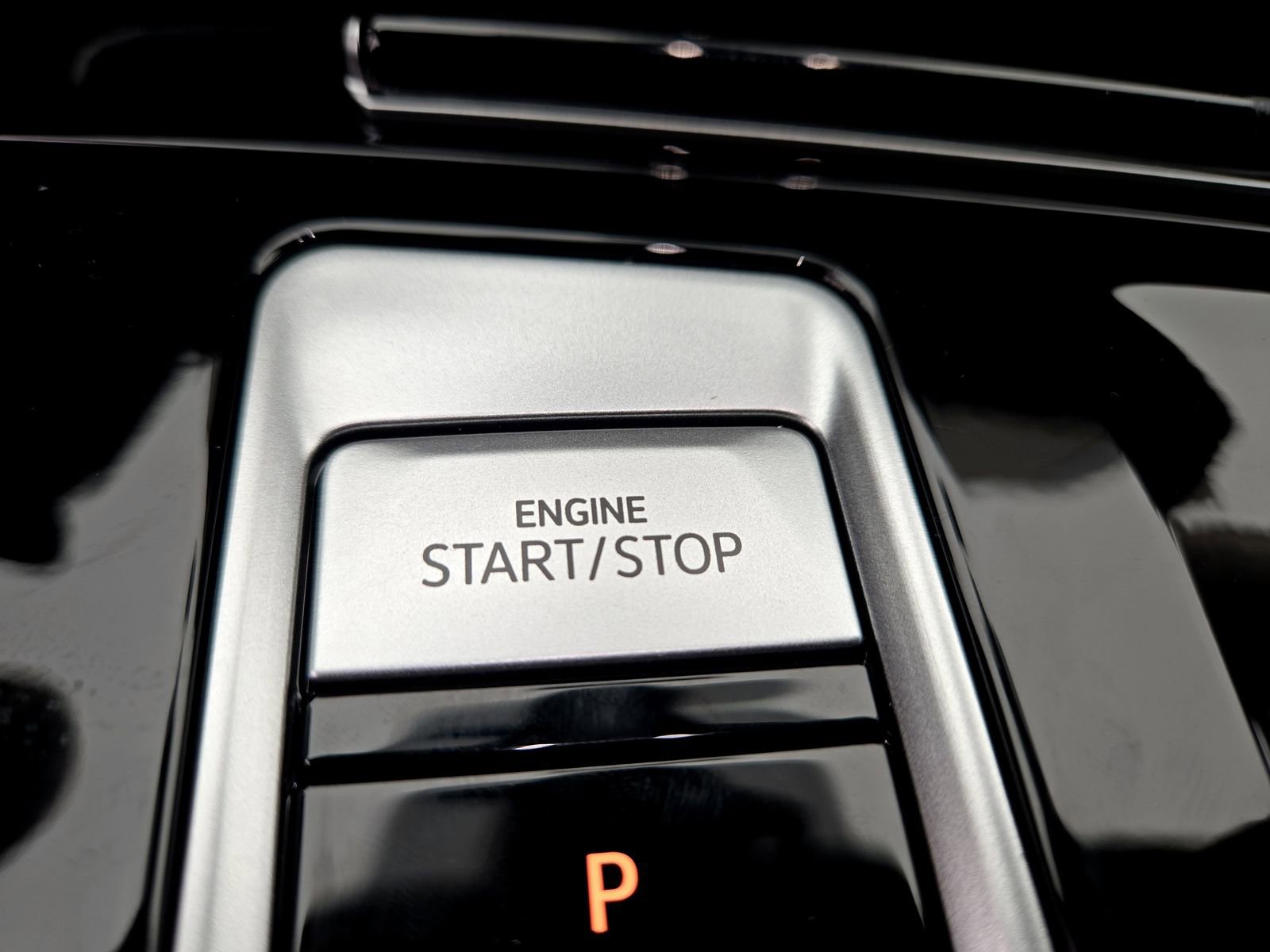 New 2026 Volkswagen Atlas SE image 14