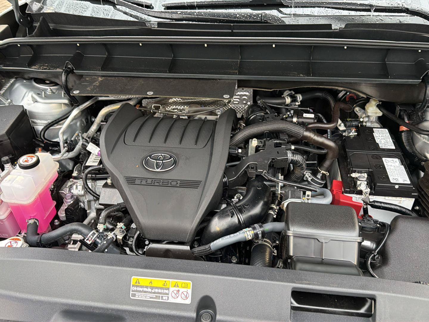 Certified 2025 Toyota Highlander XLE FWD image 37