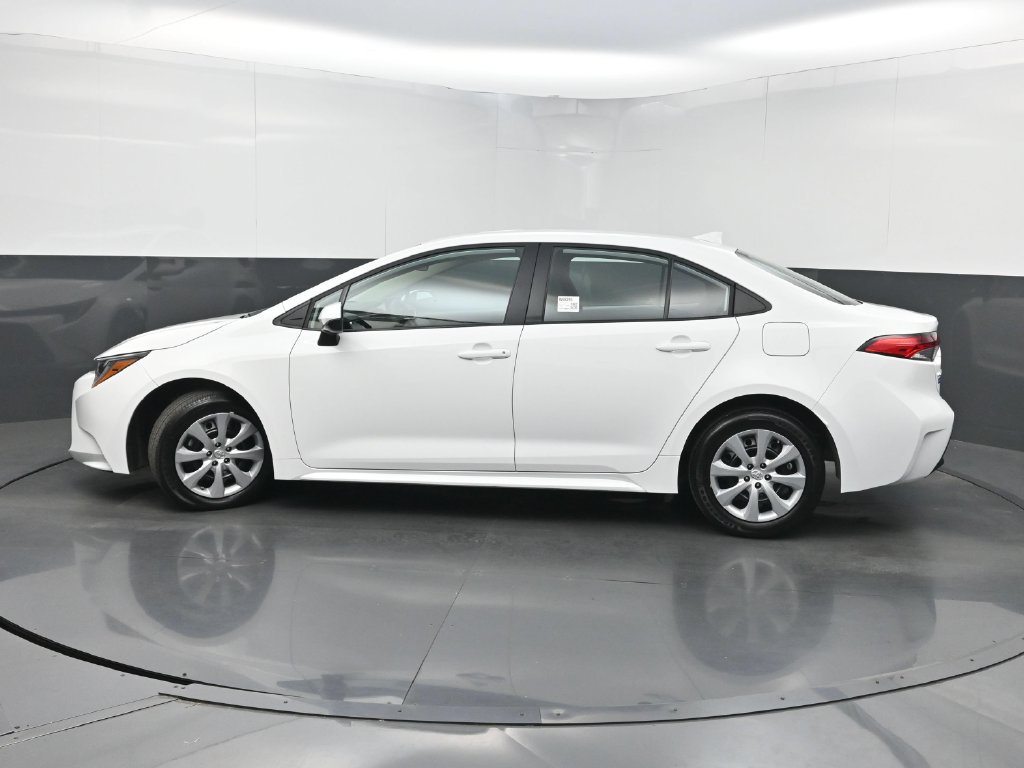 Used 2023 Toyota Corolla LE FWD image 40