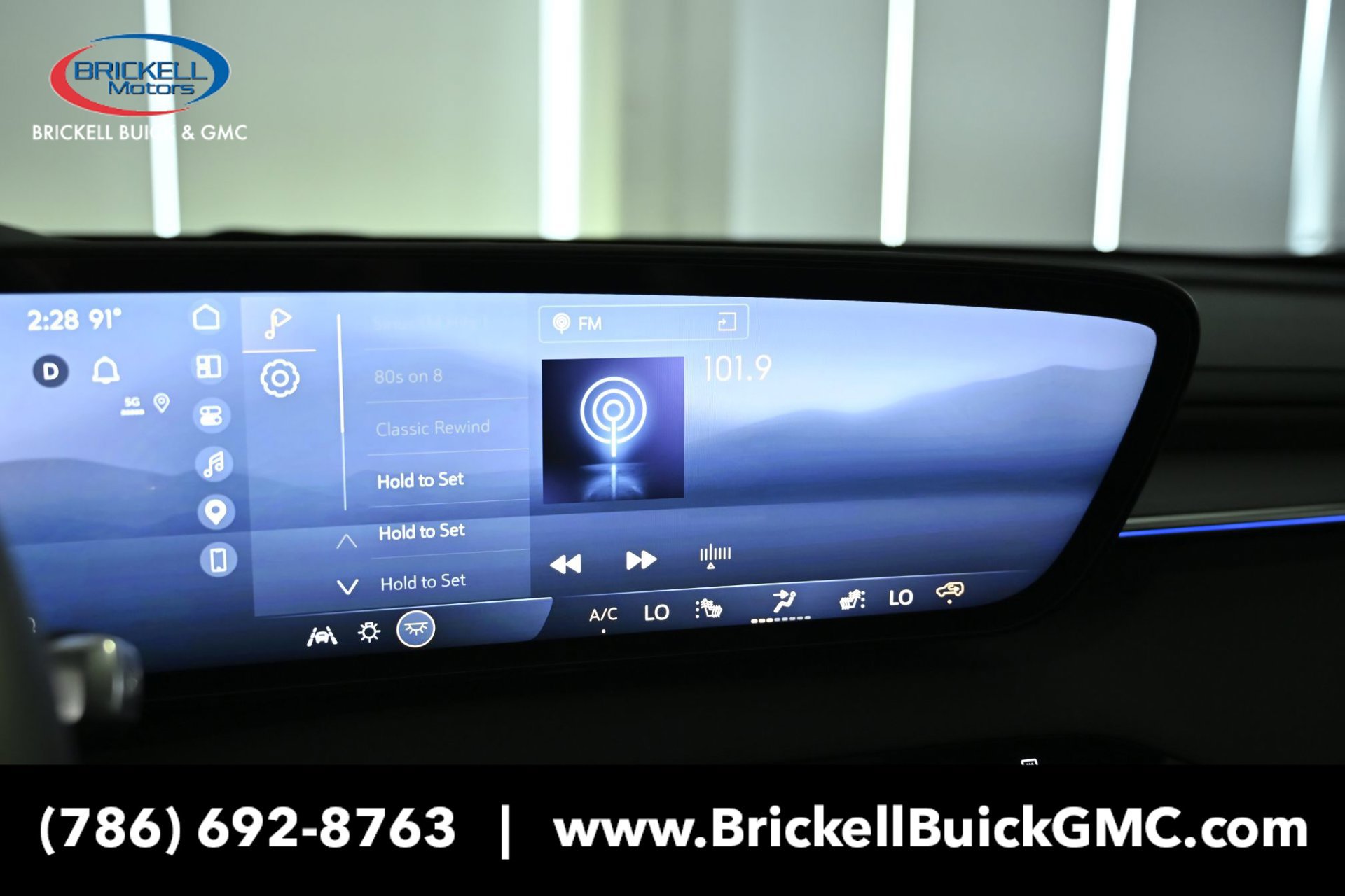 New 2026 Buick Enclave Sport Touring w/ Power Package FWD image 28
