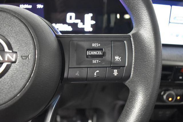 Certified 2025 Nissan Kicks SV w/ SV Premium Package AWD/4WD image 15