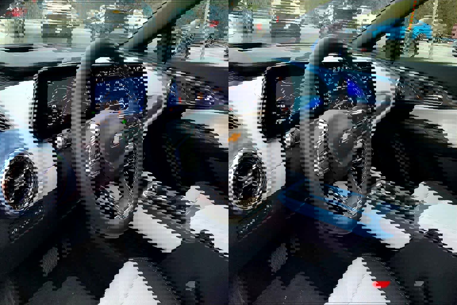 New 2025 Chevrolet Equinox EV LT w/ Convenience Package II image 8