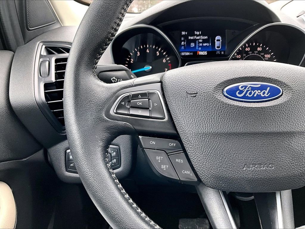 Used 2019 Ford Escape SEL image 16