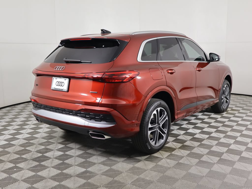 Used 2025 Audi Q5 Premium w/ Premium Plus AWD/4WD image 5