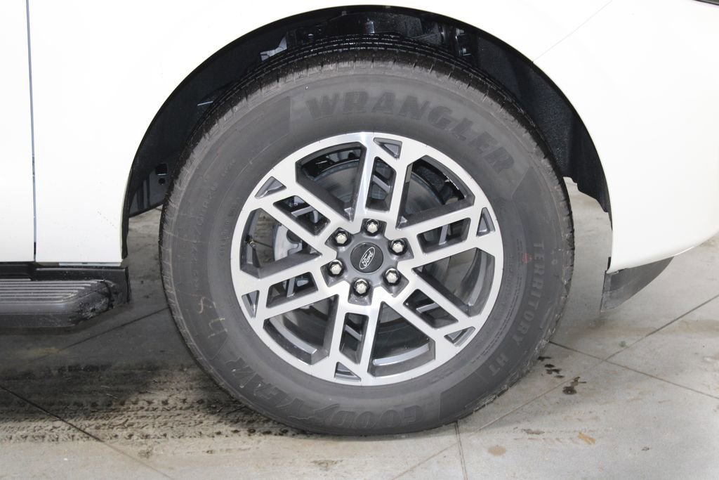 New 2026 Ford Expedition Max Active image 12