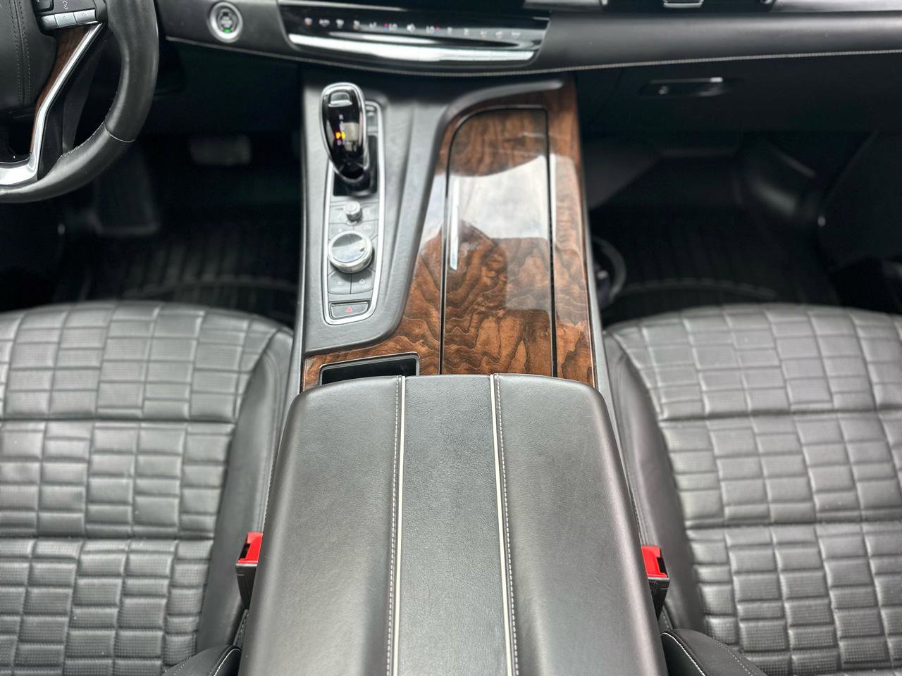 Used 2022 Cadillac Escalade Sport Platinum AWD/4WD image 12