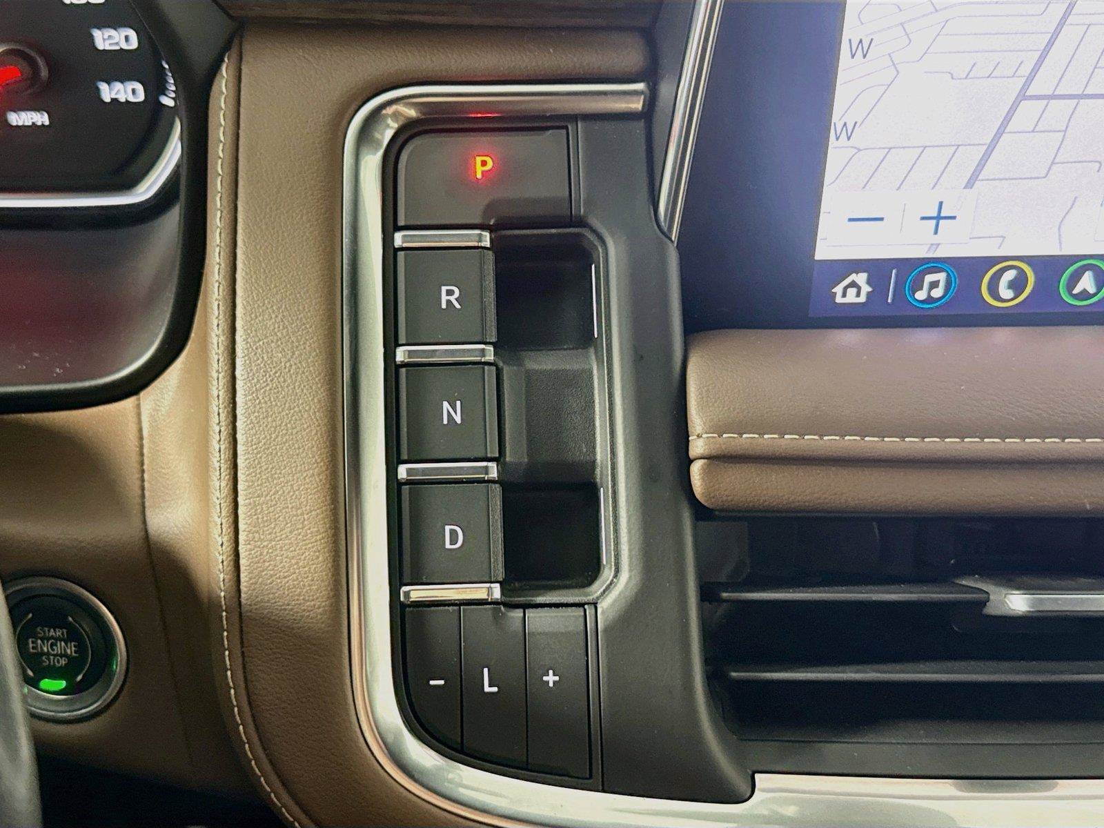 Used 2021 Chevrolet Tahoe High Country w/ Premium Package AWD/4WD image 21