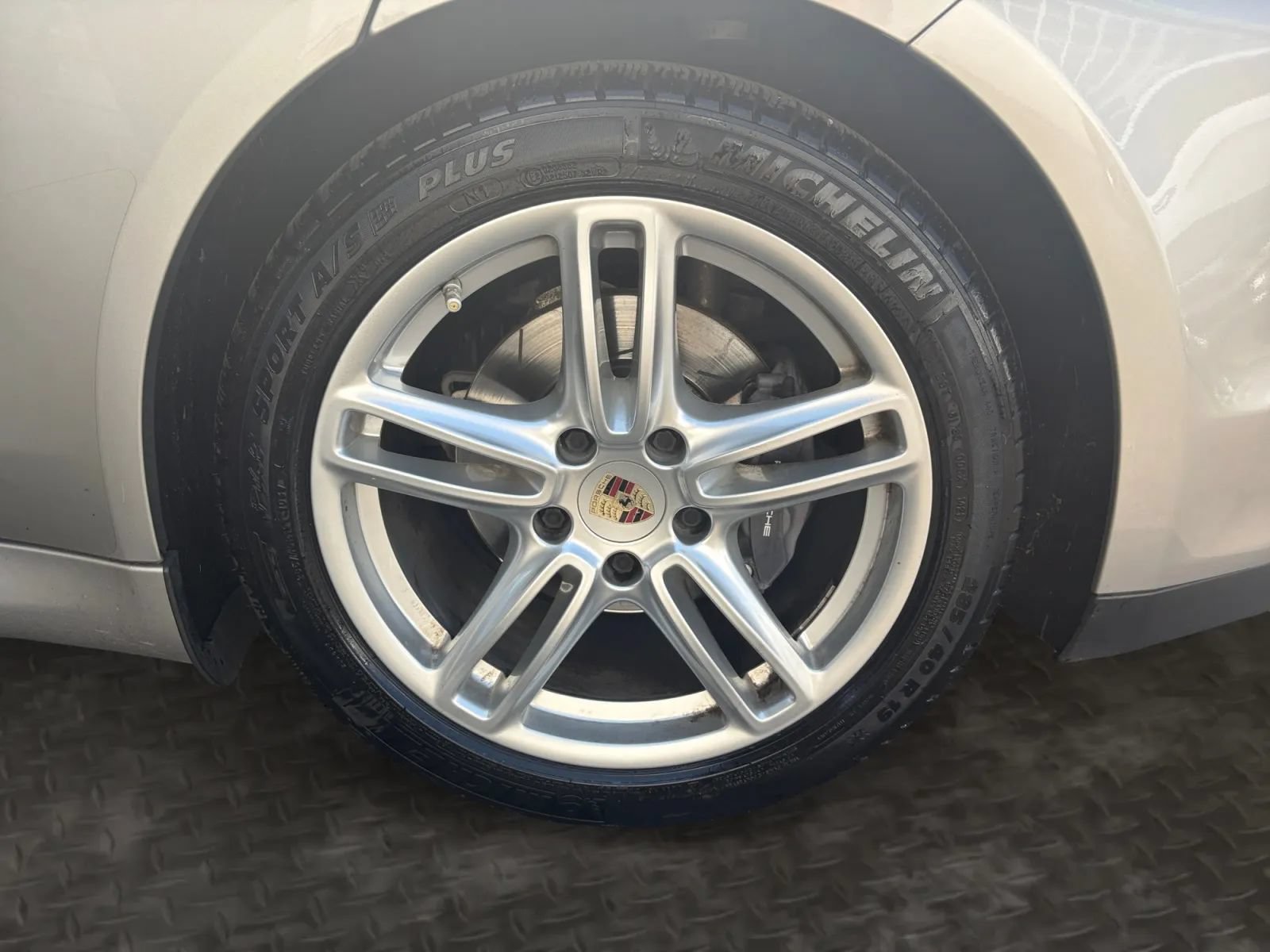 Used 2012 Porsche Panamera 4 image 41