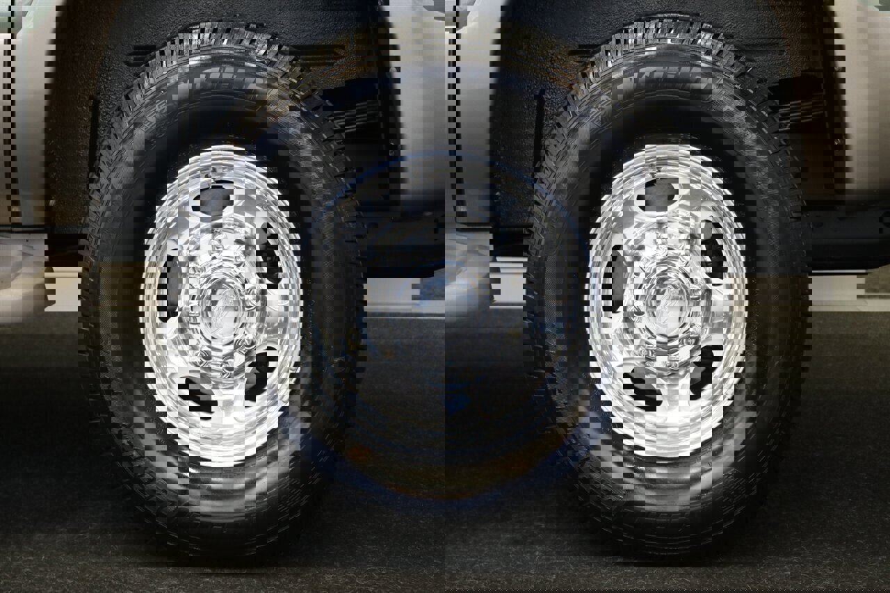 Used 2001 Ford Excursion Limited image 52