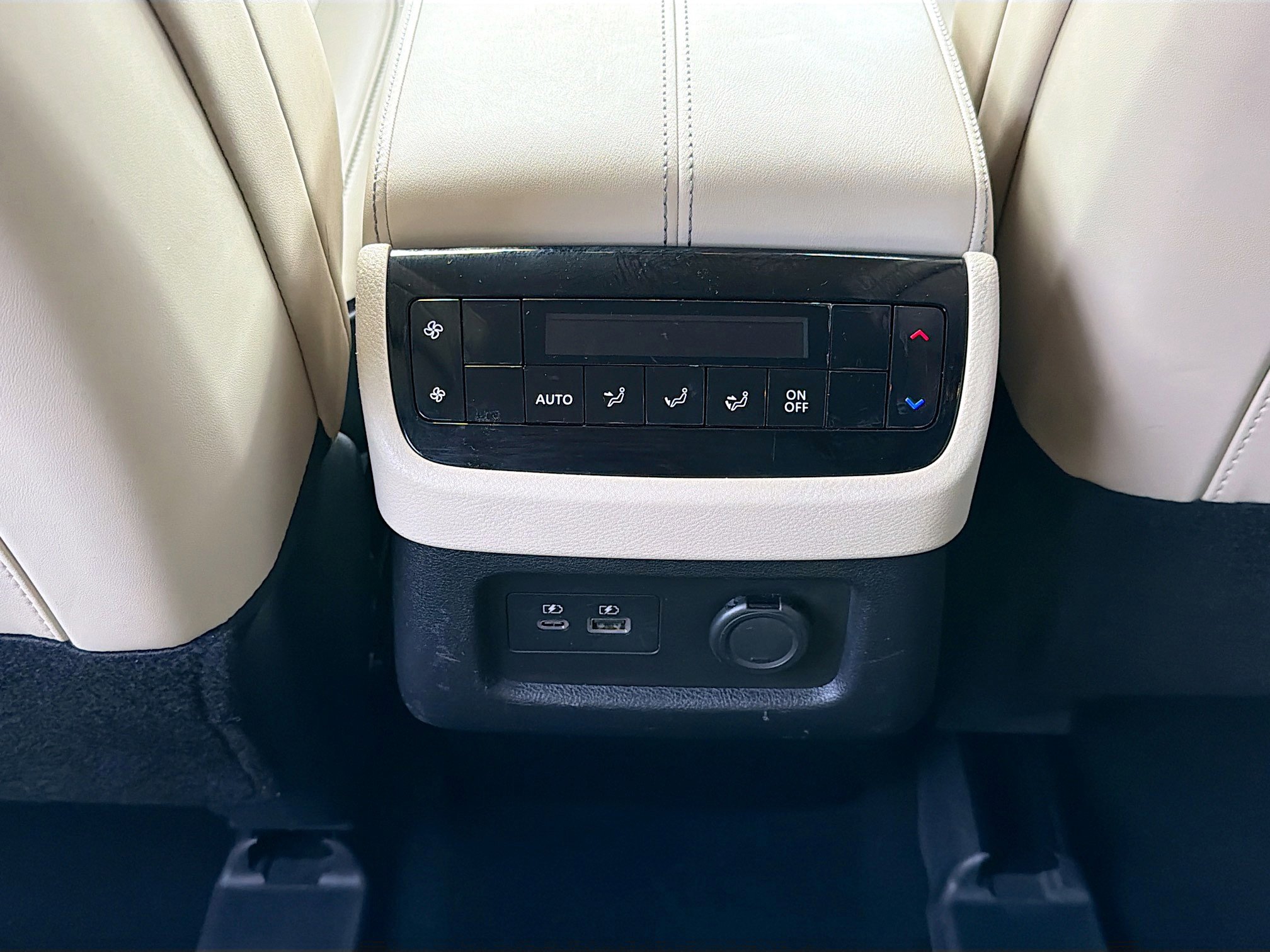 Used 2023 INFINITI QX60 Luxe w/ Performance Audio Package AWD/4WD image 20