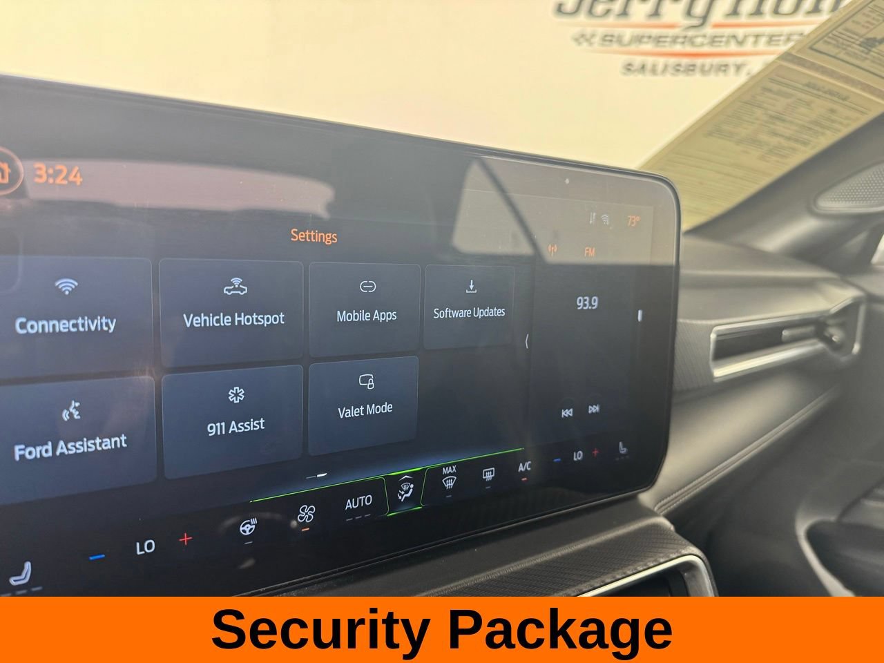 Used 2025 Ford Mustang Premium RWD image 15