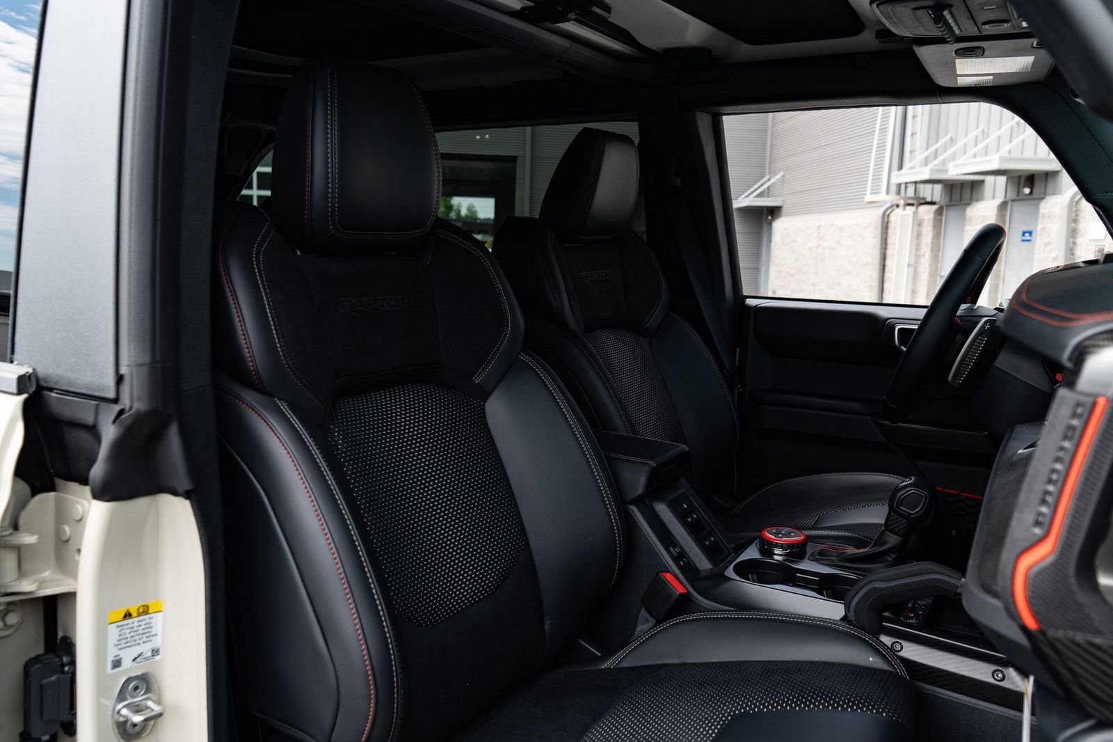 Used 2025 Ford Bronco Raptor image 46