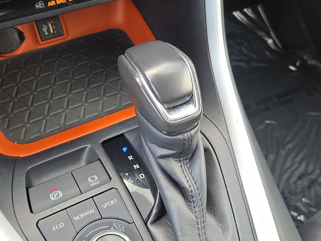 Used 2023 Toyota RAV4 Adventure image 23