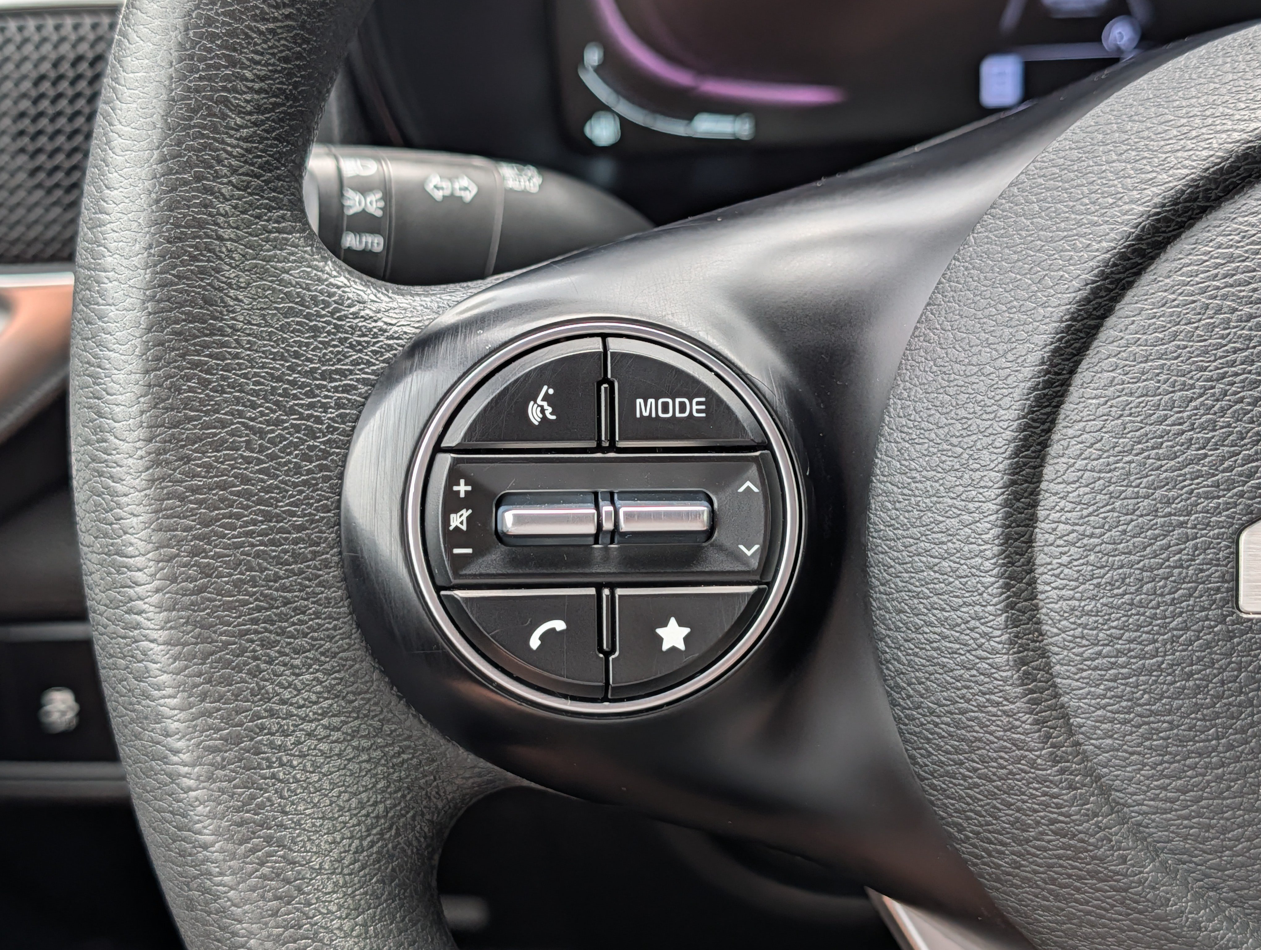Certified 2023 Kia Soul LX w/ Option Group 015 FWD image 30