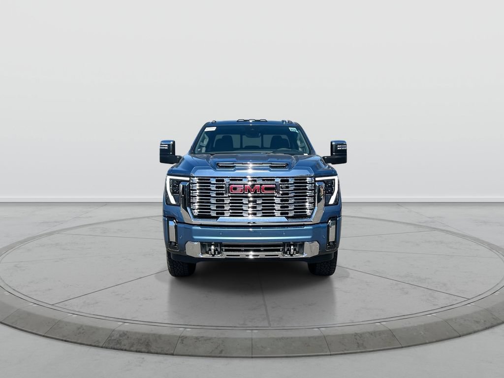 New 2026 GMC Sierra 2500 Denali w/ Denali Reserve Package AWD/4WD image 3