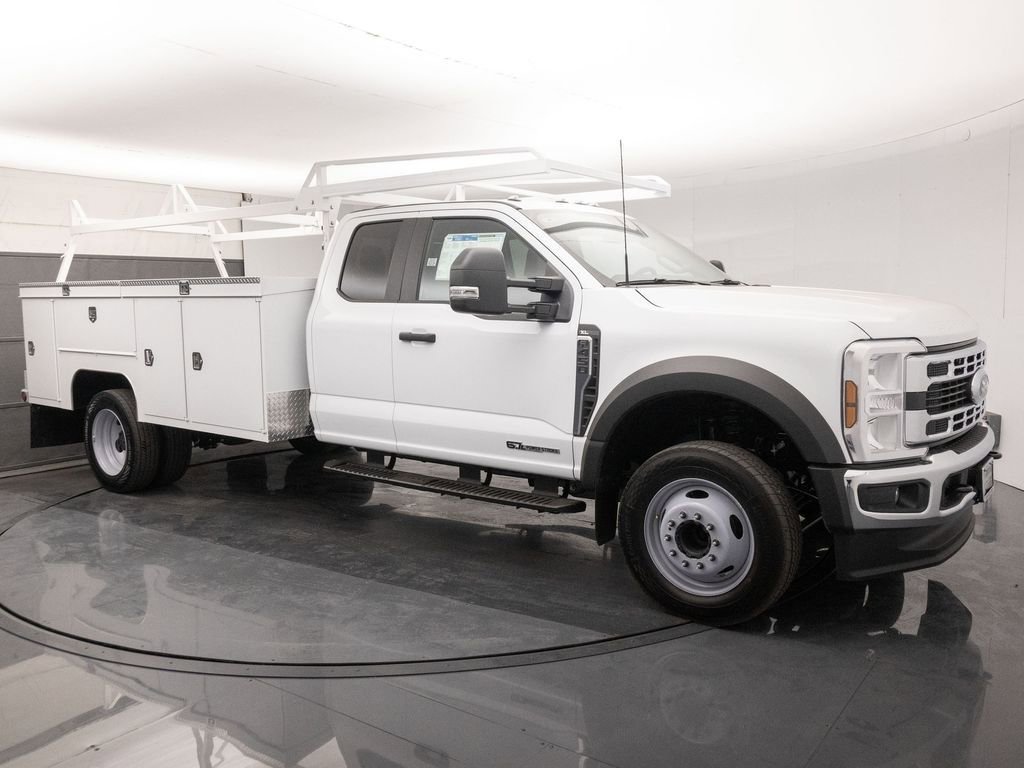 New 2026 Ford F450 XL w/ XL Chrome Package image 32
