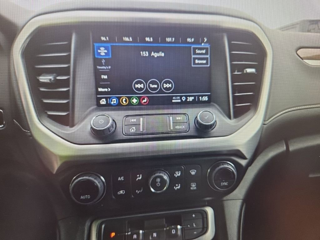 Used 2023 GMC Acadia SLE w/ Driver Convenience Package image 9