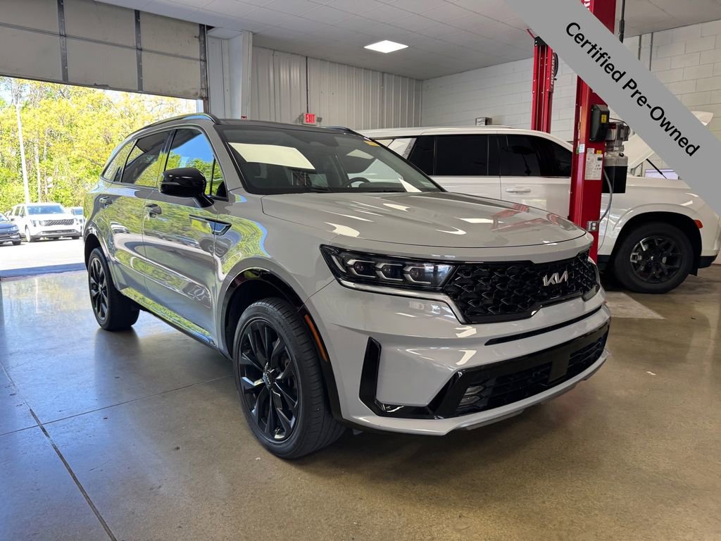 Certified 2022 Kia Sorento SX