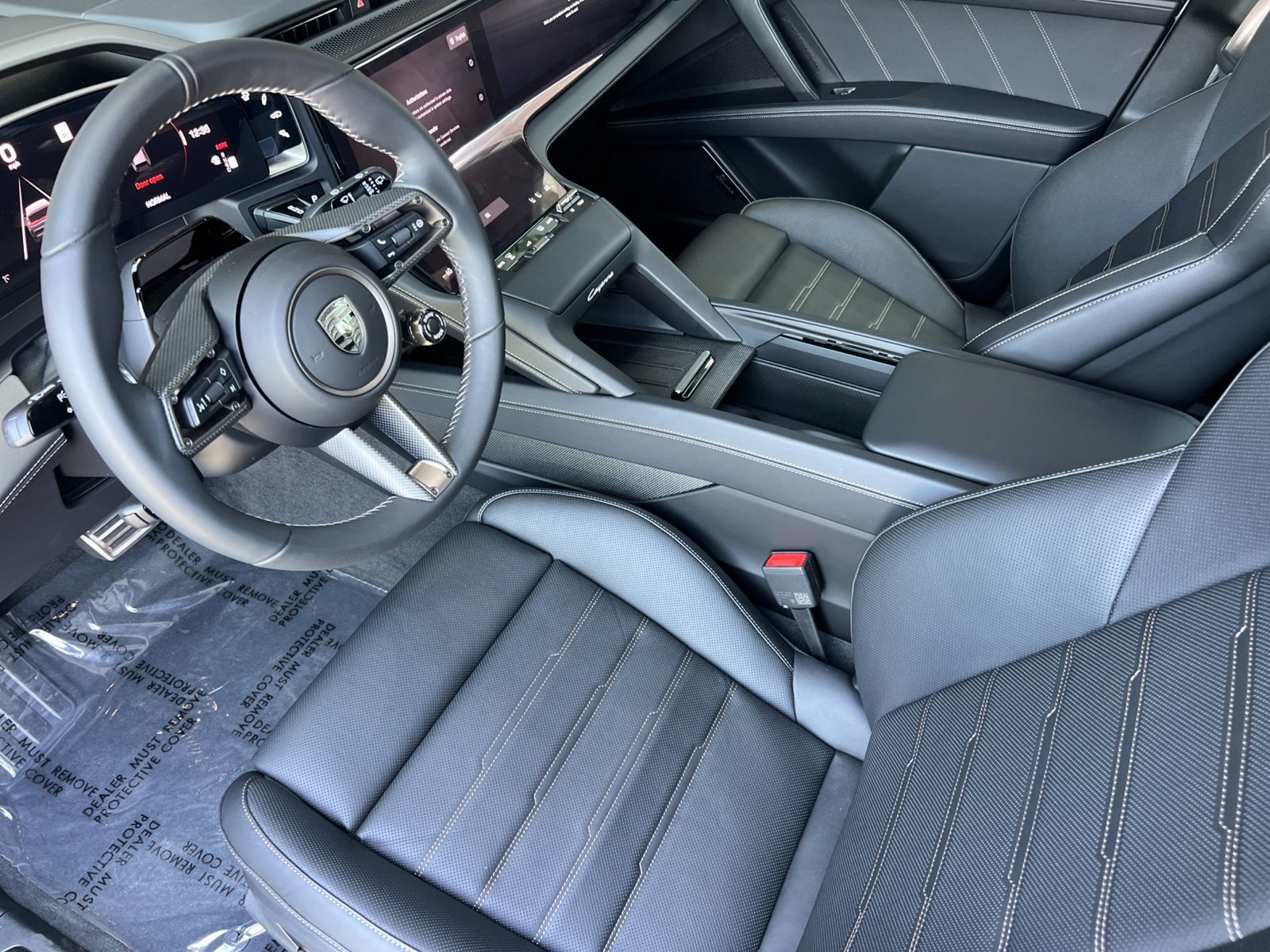 Certified 2026 Porsche Cayenne Turbo AWD/4WD image 4