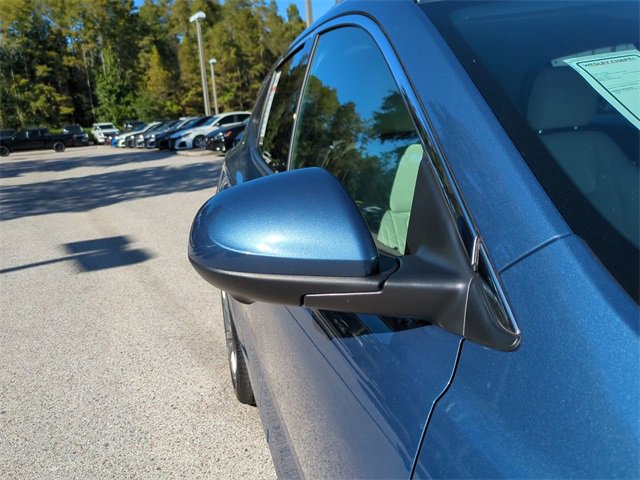 Used 2025 Buick Encore GX Avenir w/ Avenir Technology Package image 12