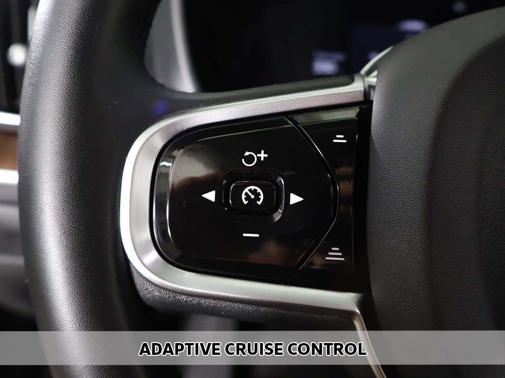 Used 2023 Volvo XC60 B5 Plus w/ Climate Package AWD/4WD image 6
