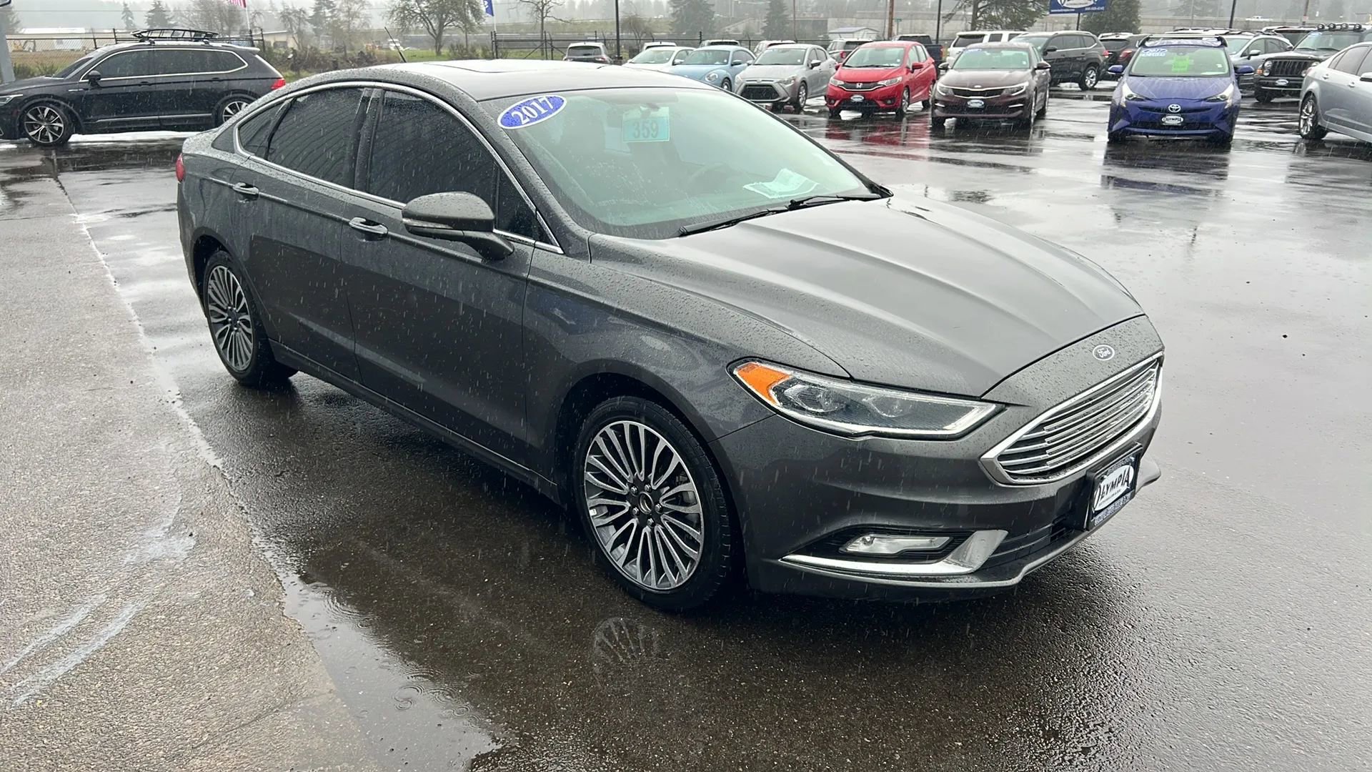 Used 2017 Ford Fusion Titanium image 3