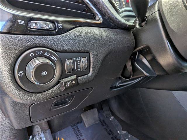 Used 2021 Jeep Cherokee Latitude Plus image 15