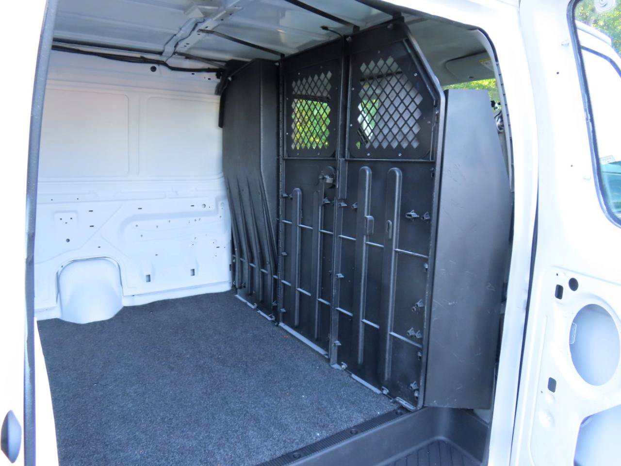 Used 2013 Ford E-250 and Econoline 250 RWD image 18