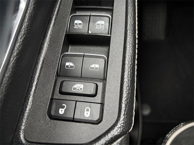 Used 2025 RAM 1500 Laramie image 19