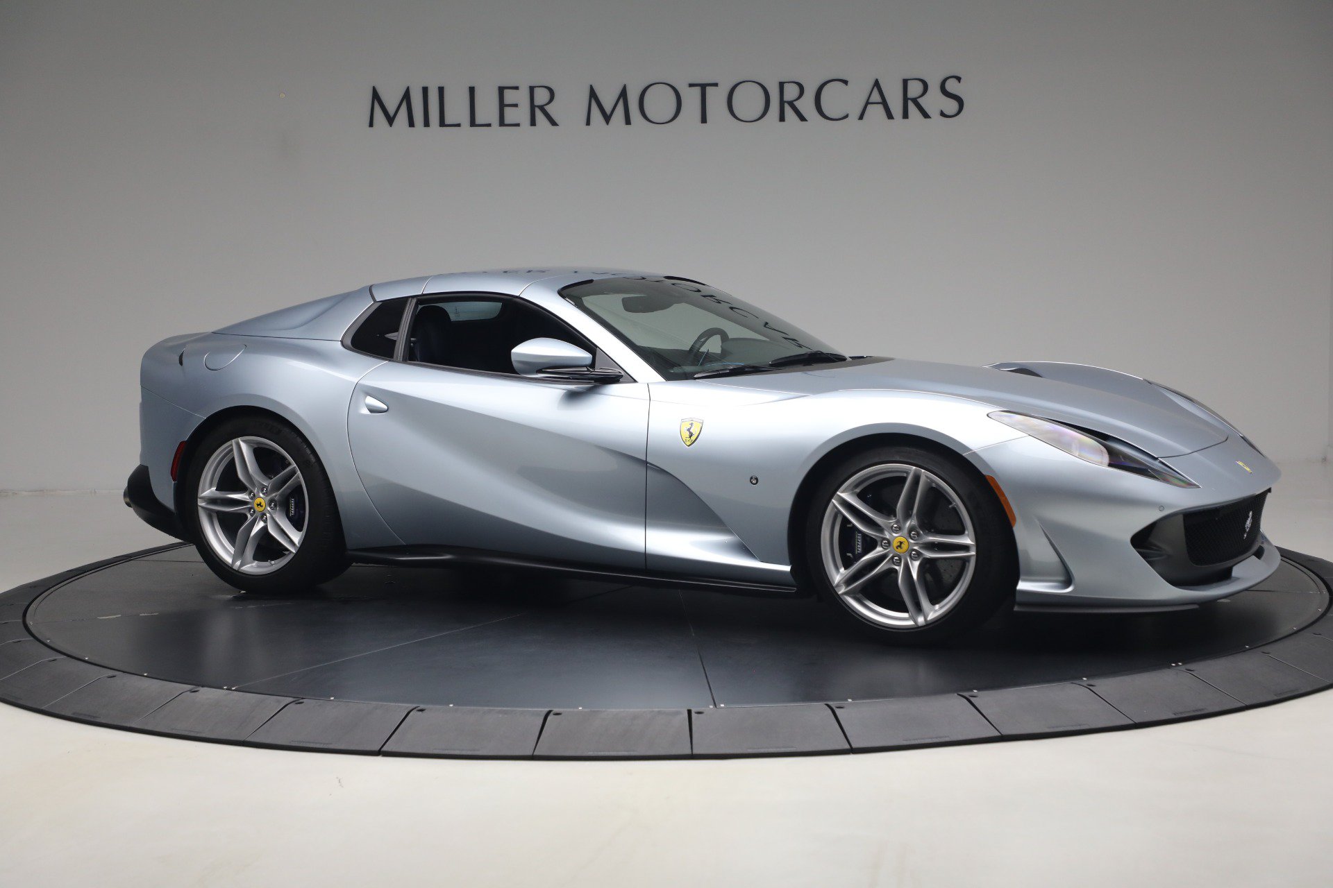 Certified 2022 Ferrari 812 GTS RWD image 33