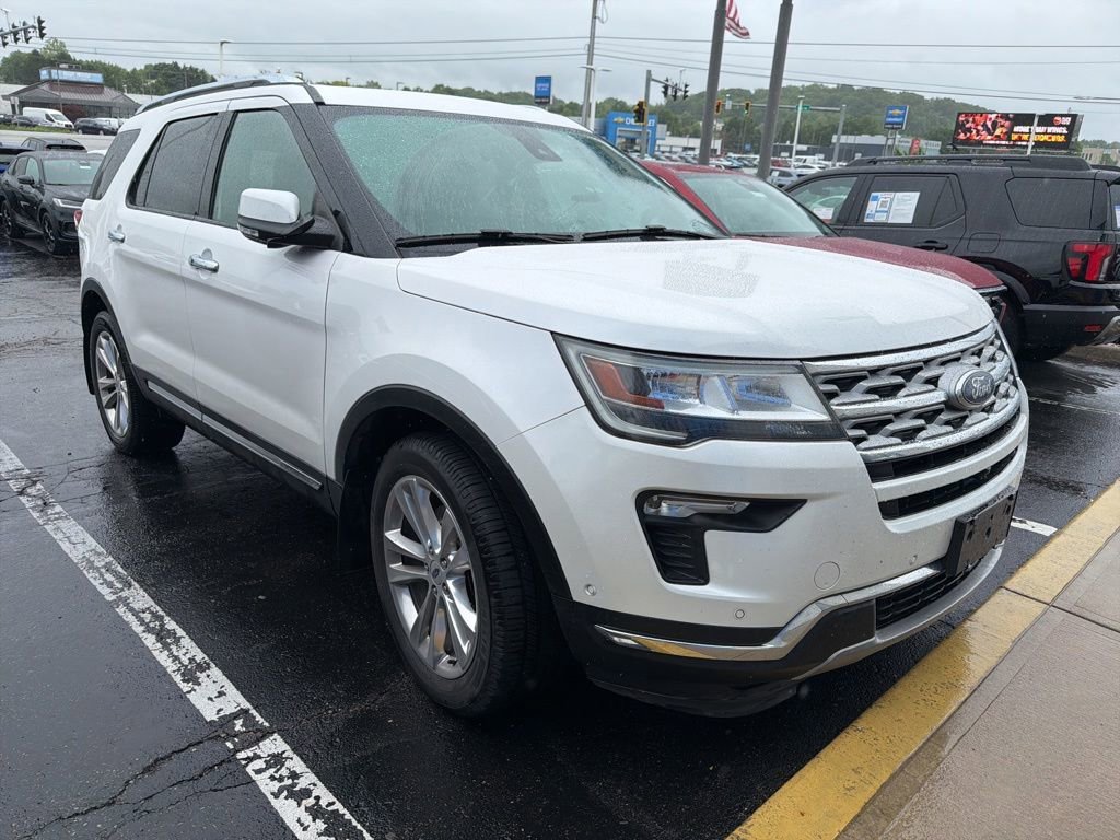 Used 2018 Ford Explorer Limited w/ Equipment Group 301A AWD/4WD image 9