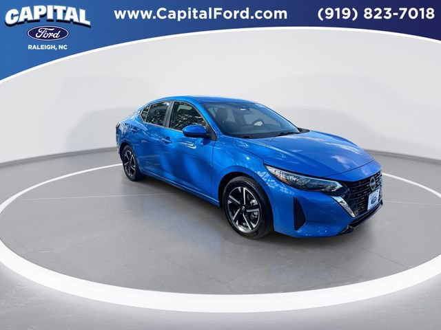 Used 2025 Nissan Sentra SV image 2