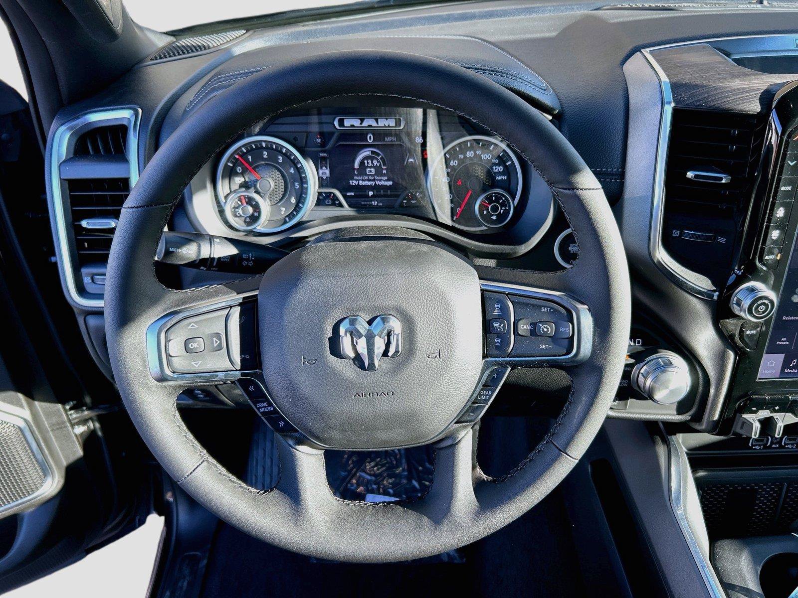 New 2026 RAM 1500 Laramie AWD/4WD image 37