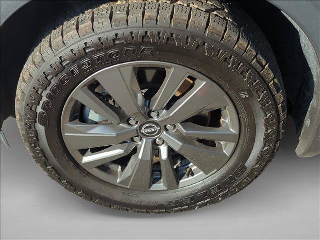 Used 2024 Nissan Pathfinder SV FWD image 24