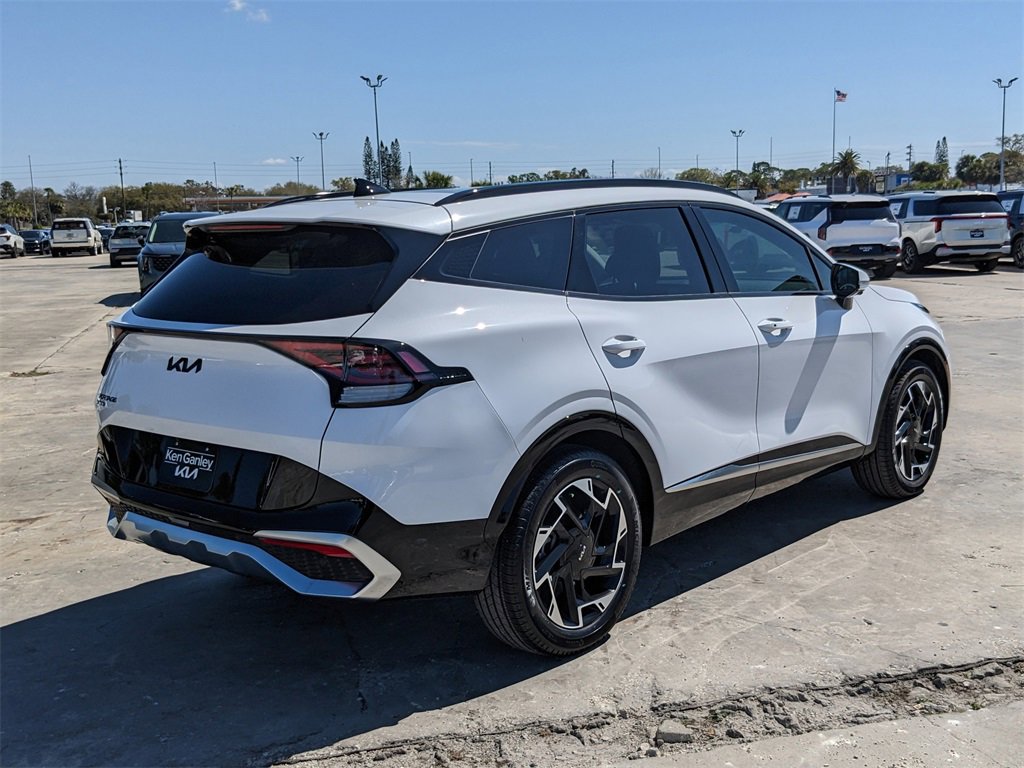 Certified 2025 Kia Sportage SX image 9