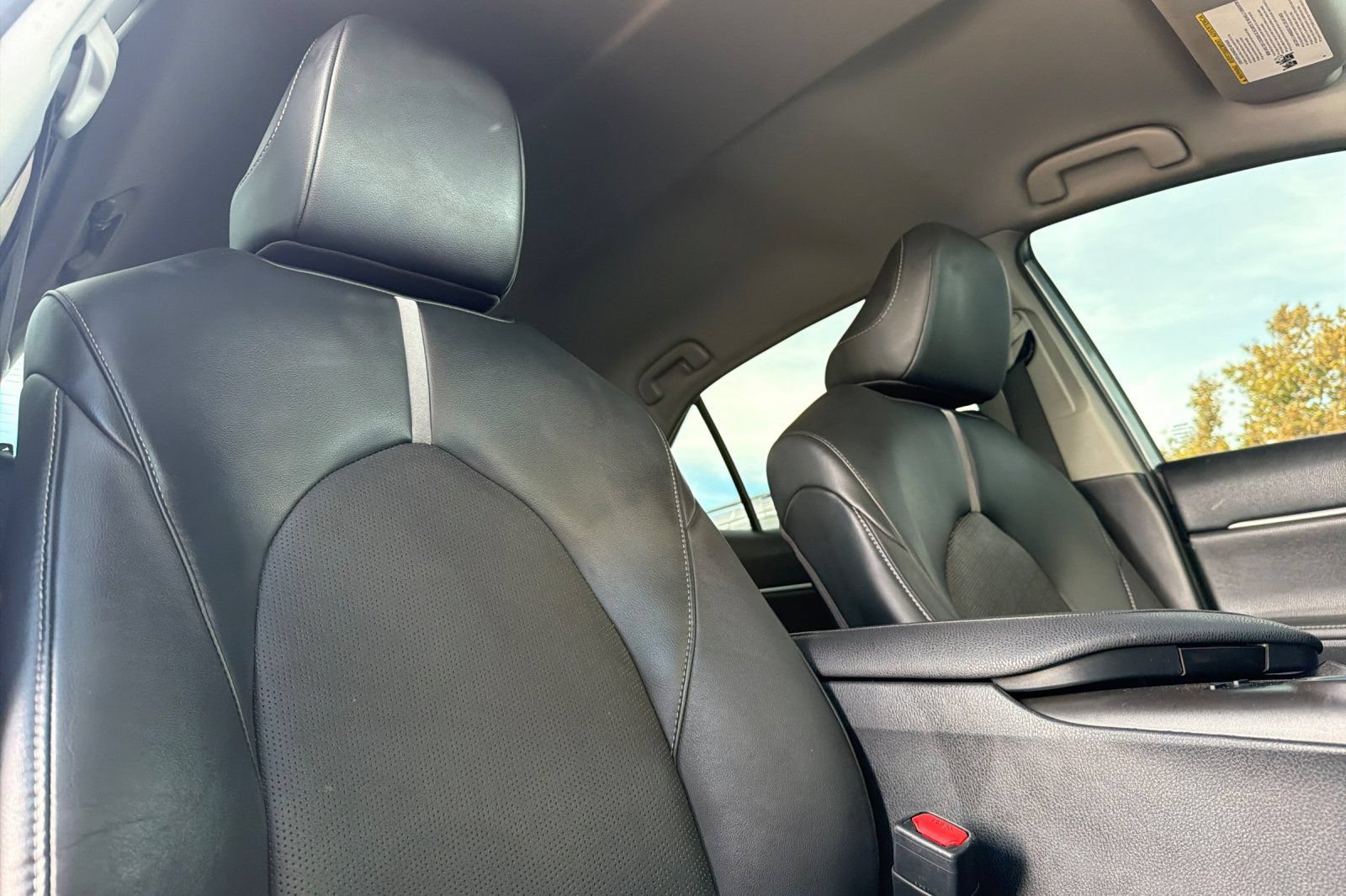 Used 2023 Toyota Camry XSE FWD image 16