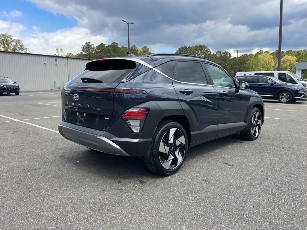 Used 2024 Hyundai Kona Limited FWD image 5