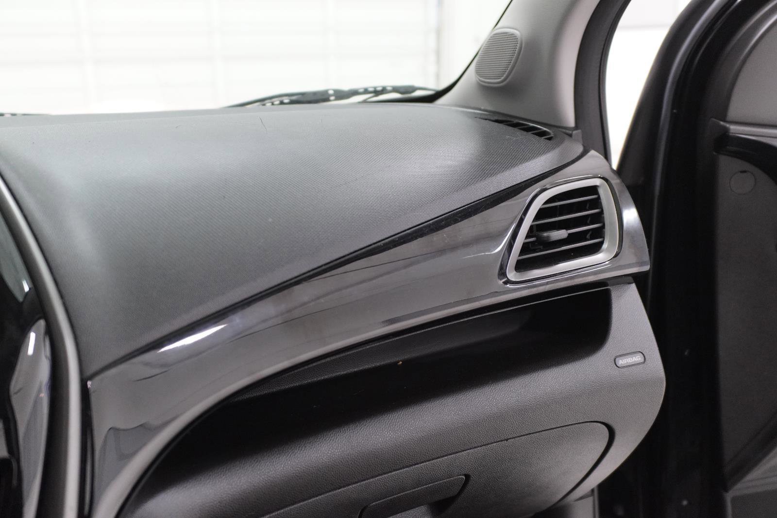 Used 2019 Chevrolet Spark LT FWD image 29
