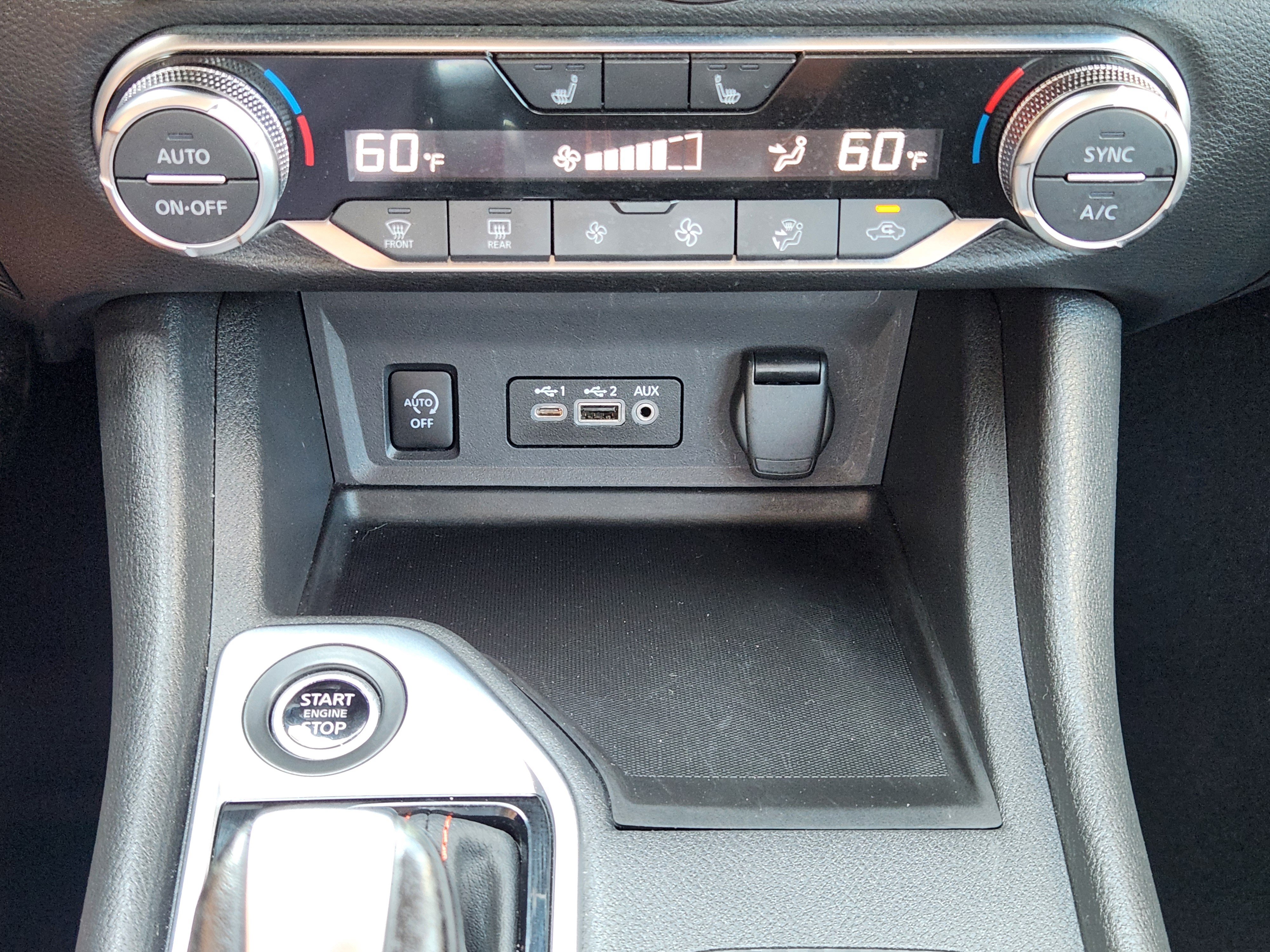 Used 2025 Nissan Sentra SR FWD image 20