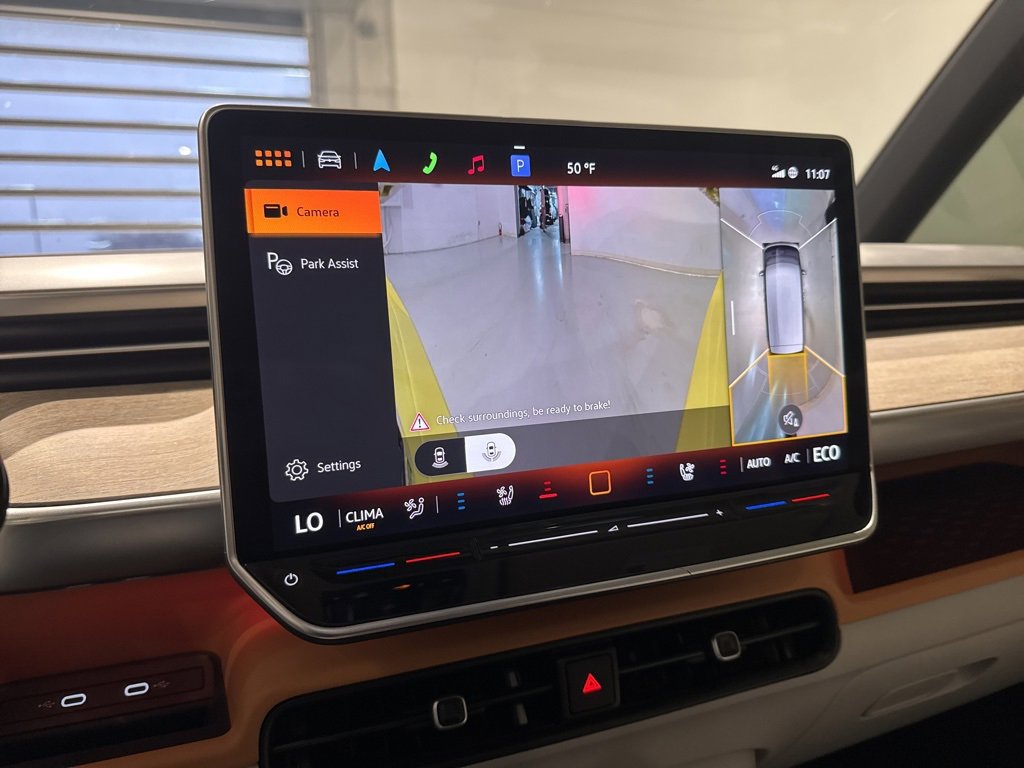 Used 2025 Volkswagen ID. Buzz 1st Edition image 24