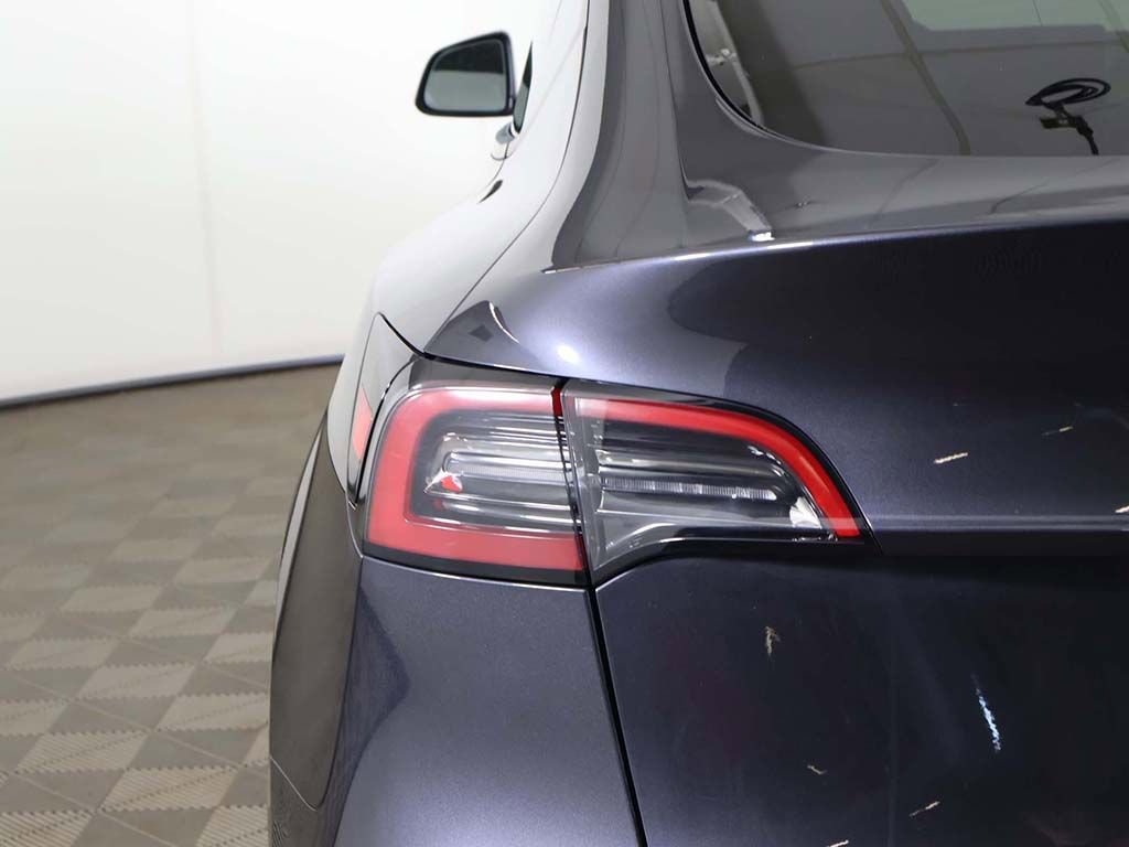 Used 2024 Tesla Model Y Long Range image 17