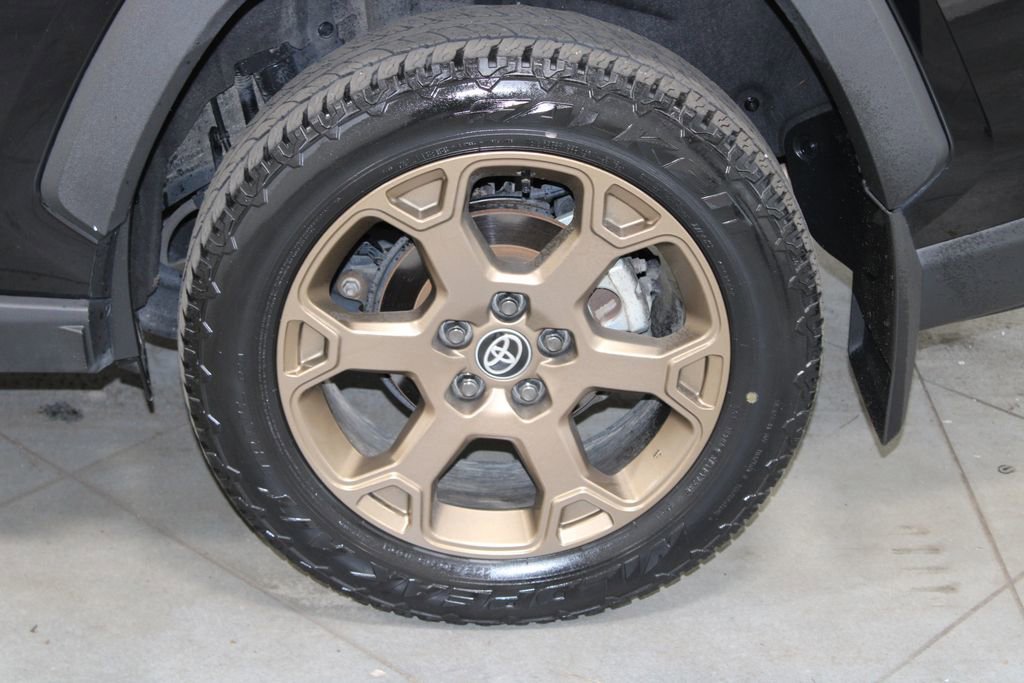 Used 2024 Toyota RAV4 AWD Hybrid image 17