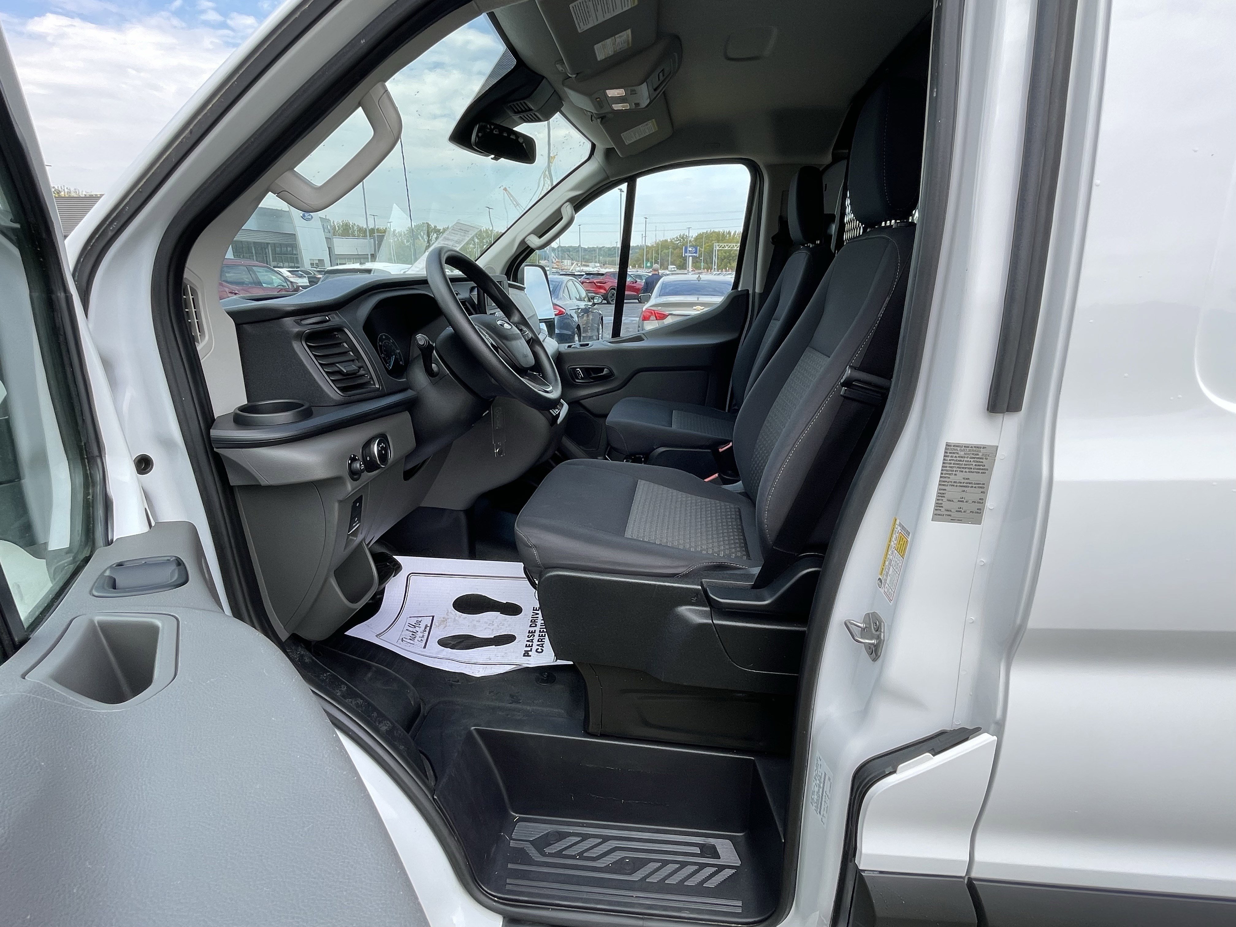 Used 2024 Ford Transit 250 Low Roof w/ Exterior Upgrade Package image 15