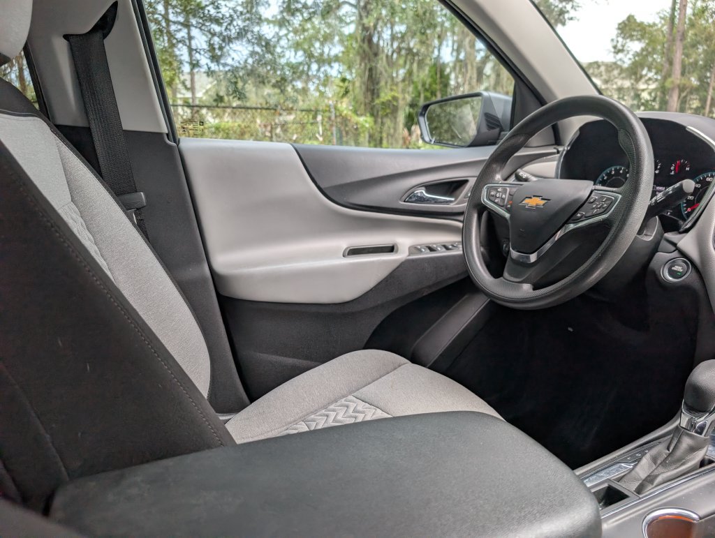 Used 2024 Chevrolet Equinox LS w/ Driver Confidence II Package FWD image 13