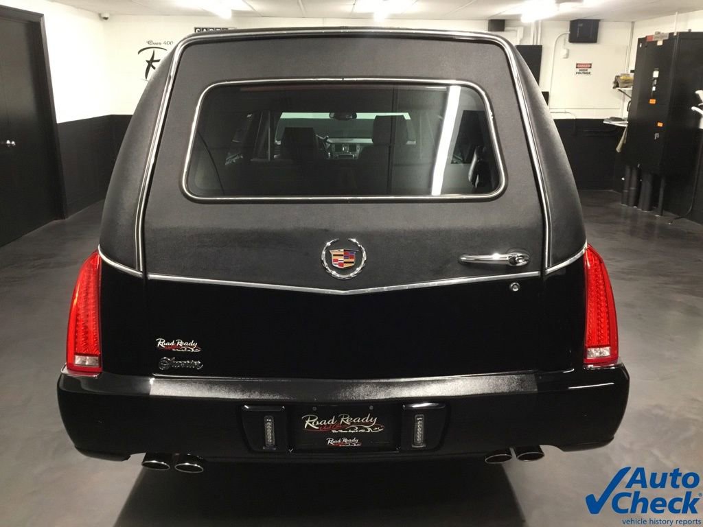 Used 2011 Cadillac DTS Limousine FWD image 9