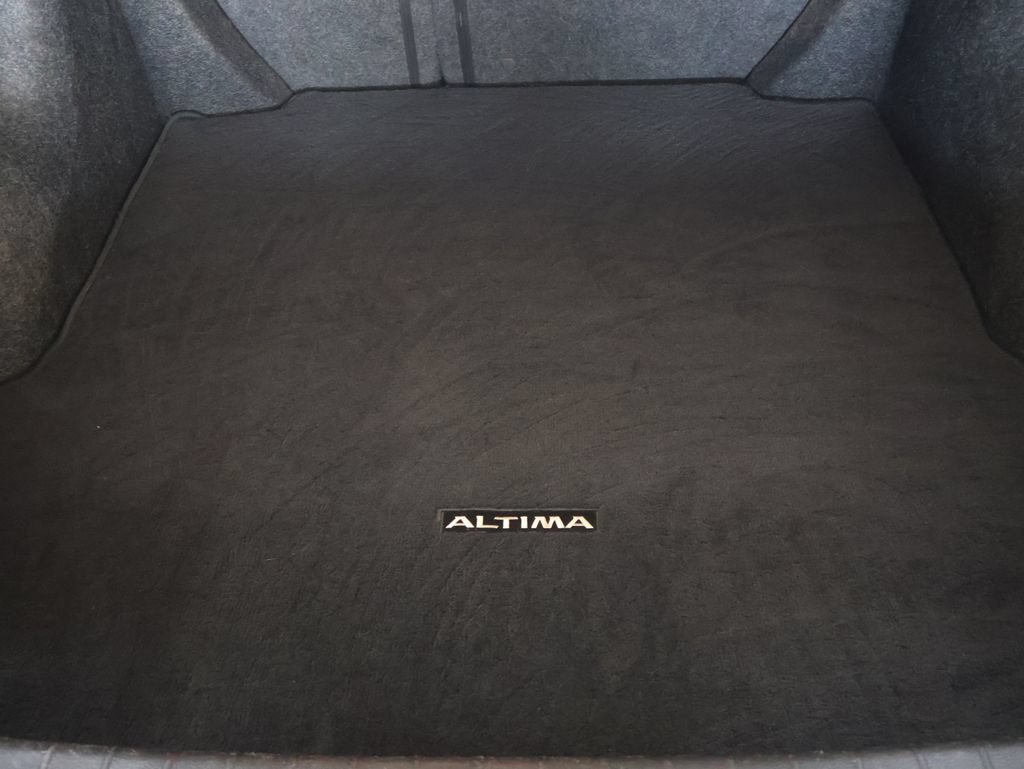 Used 2022 Nissan Altima 2.5 SV FWD image 13