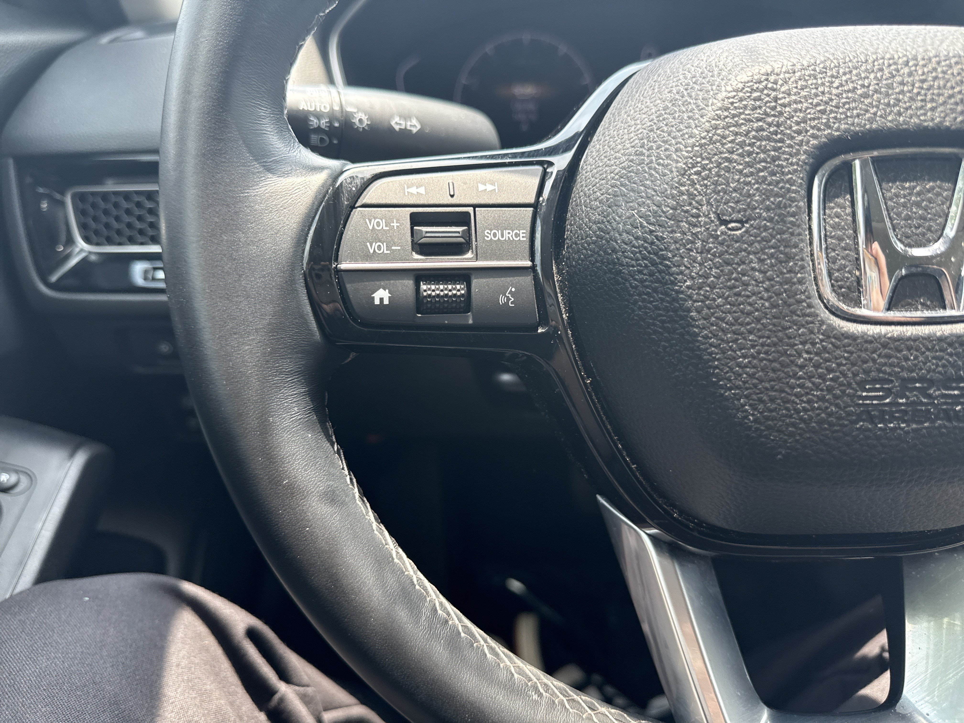 Used 2024 Honda Civic EX-L image 19